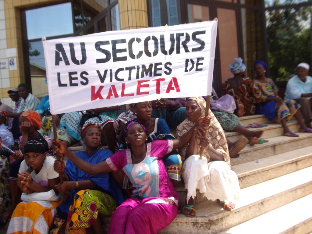 Manifestation à la Primature !