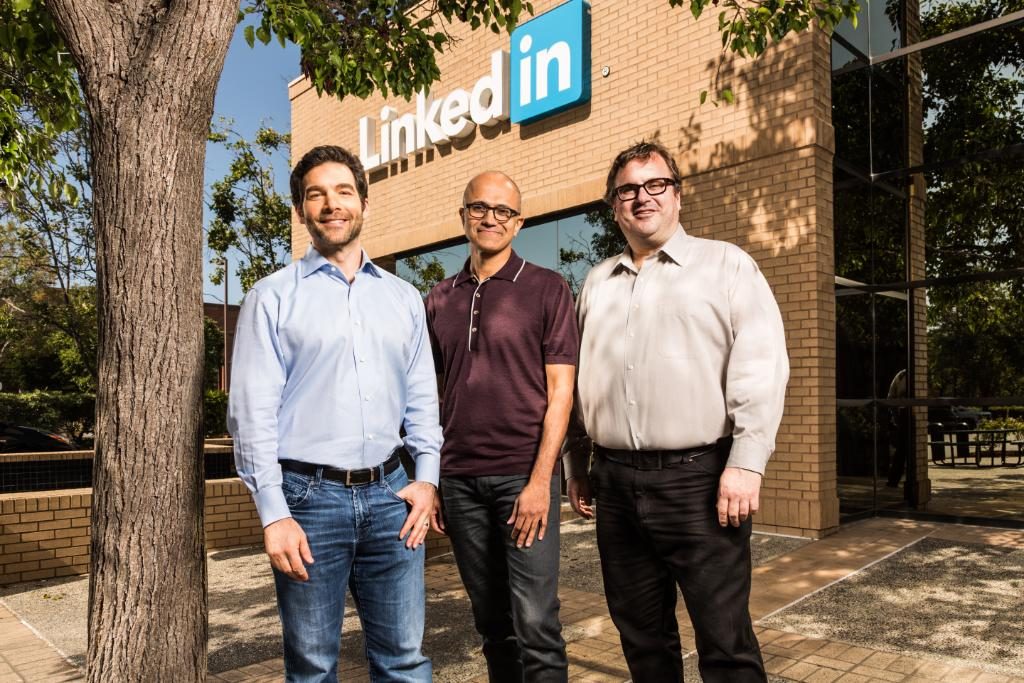 Microsoft s’offre le réseau social LinkedIn pour 26,2 milliards de dollars
