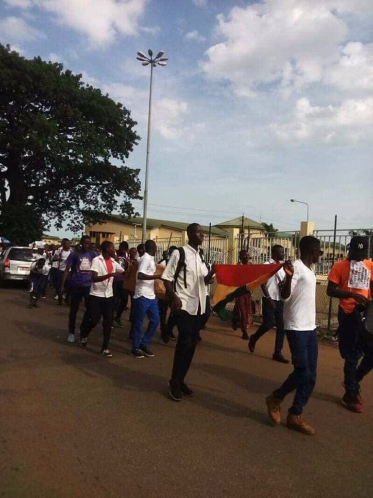 Grève des enseignants : manifestations à Donka, Tombo et Coronthie