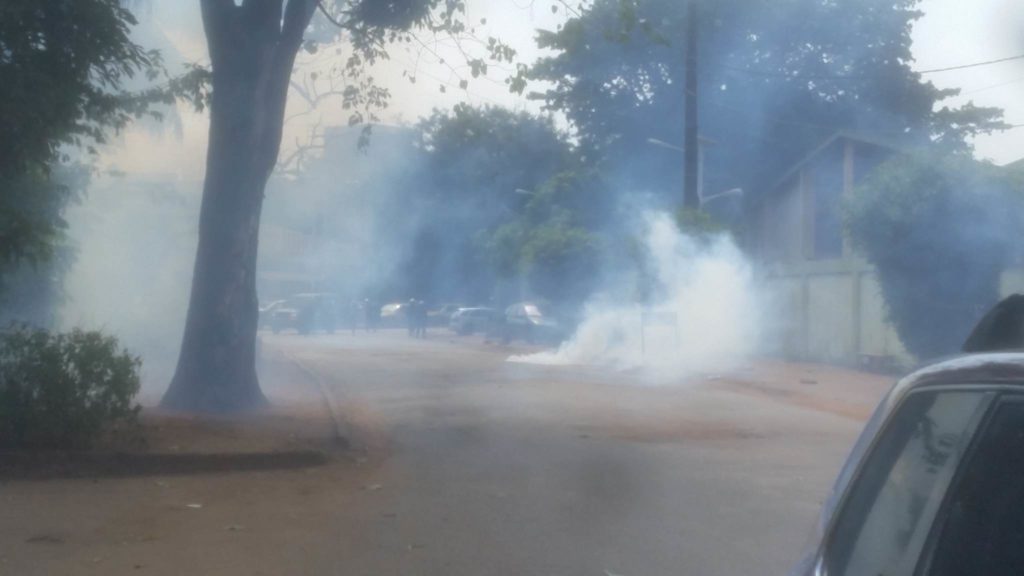Marche : les opposants dispersés à Donka