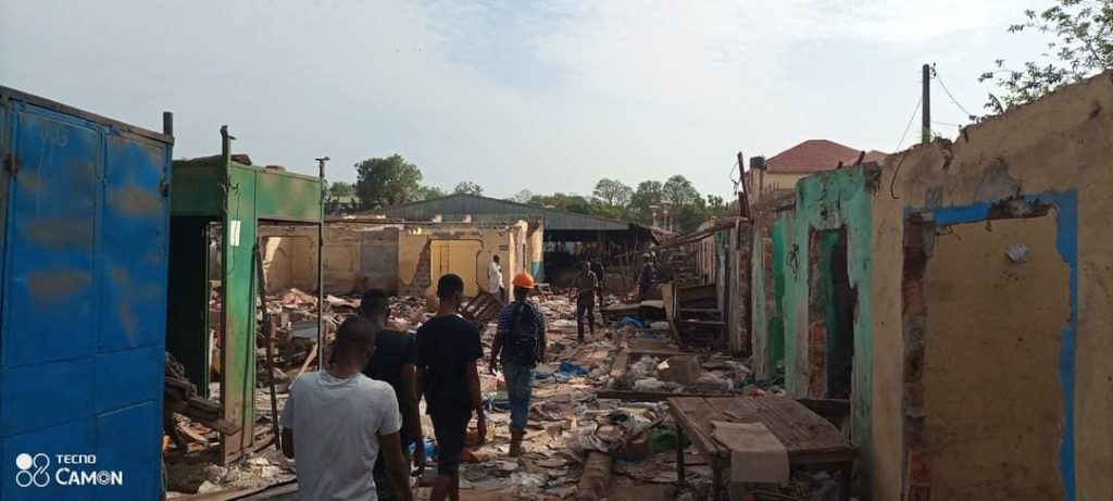 Boké : opération de déguerpissement au marché central