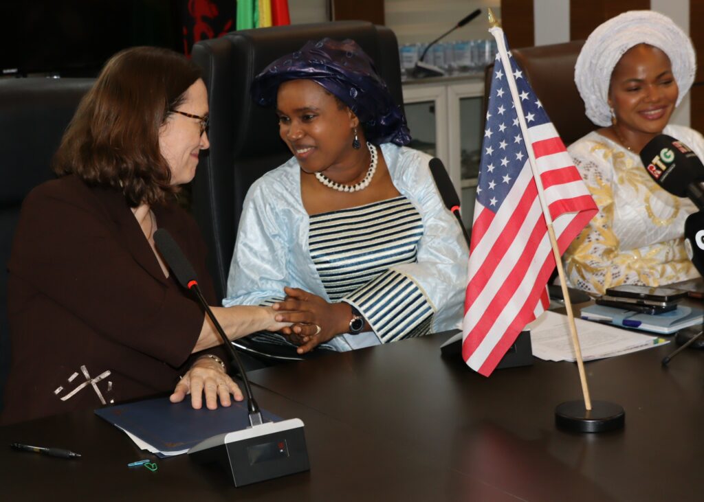 Santé : la Guinée et les USA signent un accord de 142,6 millions de dollars pour éradiquer le paludisme et la polio