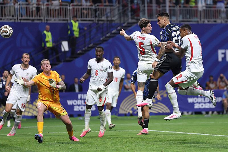 Coupe du monde 2026 : l’Argentine renverse l’Angleterre et défendra son titre face à l’Espagne