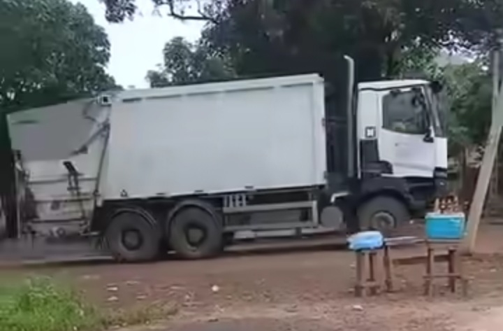 Décharge de Dar-es-Salam : le transfert des déchets vers Kouria a enfin débuté, au lendemain du drame