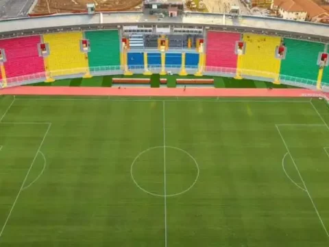 Stade du 28-Septembre : la CAF maintient son homologation sous condition